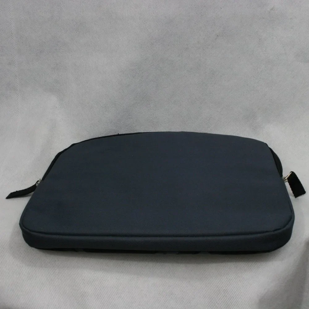 IPad Padded Carrying Case Black & Gray w/ Zipper Closure